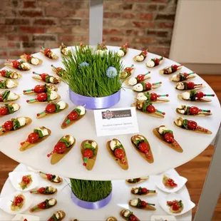 Insalata Caprese Skewers