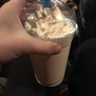 Pumpkin pie shake