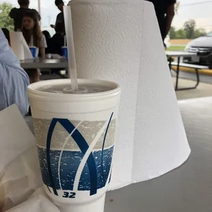 This giant iced tea is only $1!!