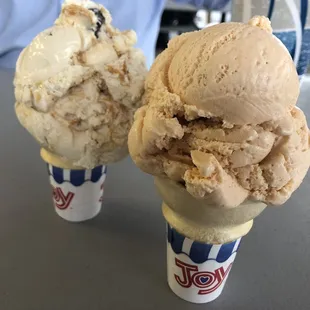 Salty caramel // pumpkin (seasonal) cones