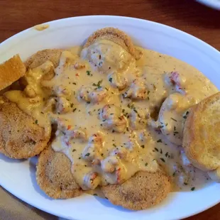 Fried ravioli with crawfish cream sauce