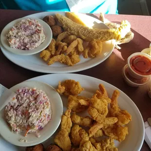 Shrimp, gator and fish. Really good