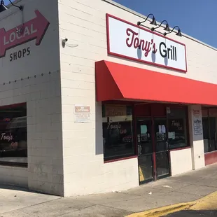 the outside of the restaurant