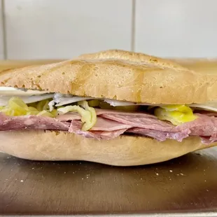a roast beef sandwich