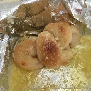Garlic knots