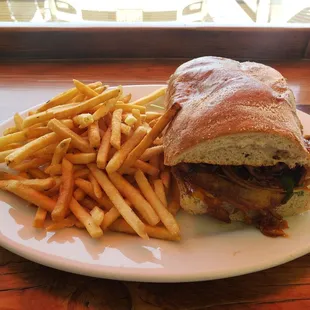 Pulled pork sandwich