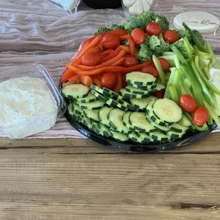 Vegetable Crudités Platter(small) with Lemon Dip