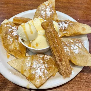 Sopapillas miel, churros and ice cream