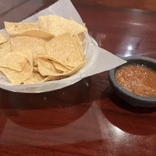 Chips and most delicious warm salsa