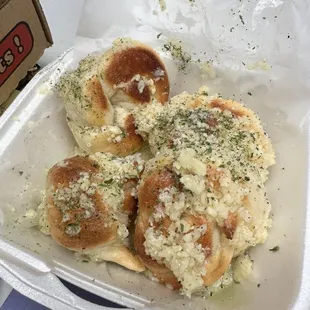 Garlic knots