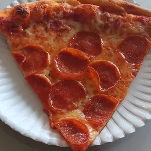 Yummy! A slice of pepperoni and it is delicious!