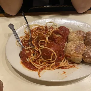 Spaghetti and meatballs