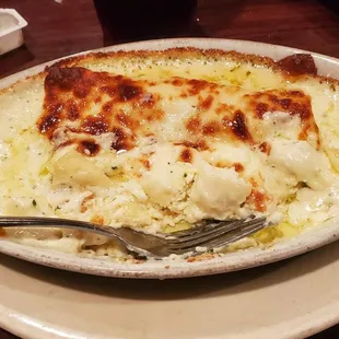 Manicotti with Alfredo sauce in place of marinara.