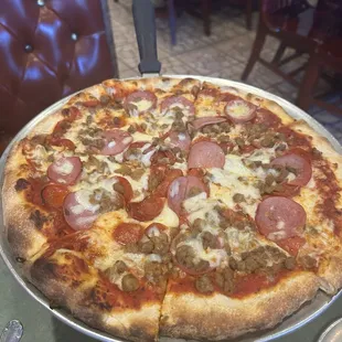 Meat Meatlover's Pizza