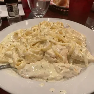 Fettuccine Alfredo