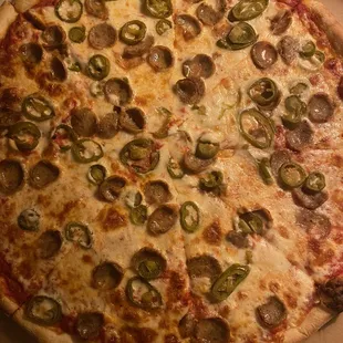 Sausage jalapeño XL pizza
