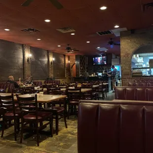 Love the decor!