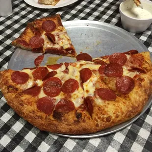 Large pepperoni pizza!