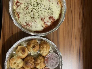 Davino's  Pizza