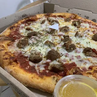 Meat Lovers (Medium)