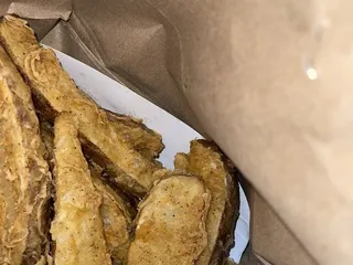 Magoos Pizza