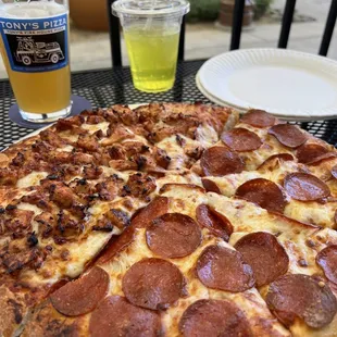 Half barbecue chicken and Half pepperoni