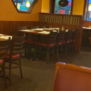 Dirty tables and floor during closing
