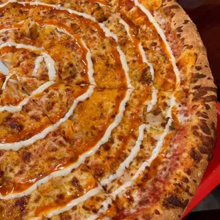 Buffalo chicken pJzza