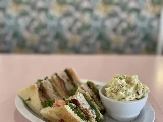 Korth's Pirates Lair Cafe