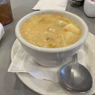 Shrimp and corn chowder