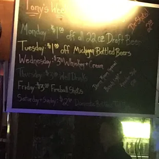 Drink specials let&apos;s get it