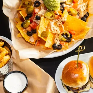 food, nachos