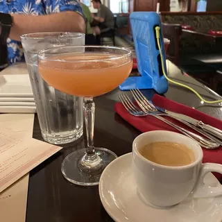Canella Bellini Sparkling Peach Cocktail