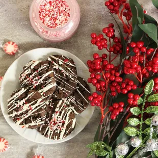 Too Good Gourmet Chocolate Peppermint Fudge Drizzle