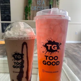 Snickers meal replacement  Strawberry and kiwi tea