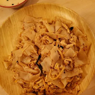 Pad Kee Mao Noodle Plate