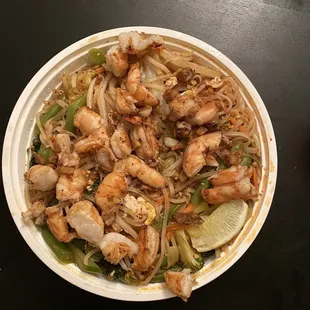 Pad Thai Noodle Plate with shrimp (spice level 5)