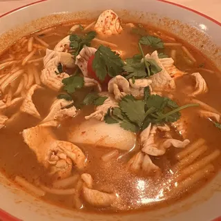 Took Took Noodle