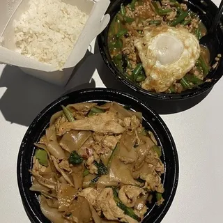 Pad Kra Paw