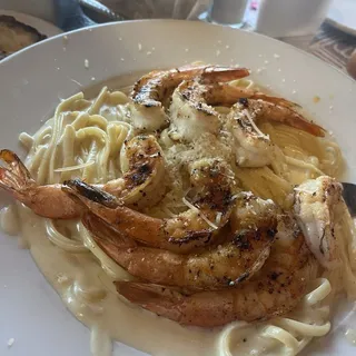 Chicken Or Shrimp Alfredo Lunch