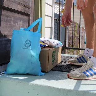 Contact-free home delivery