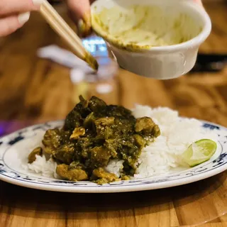 Tea Leaf Chicken Curry