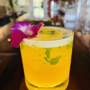 Top Burmese Mango Boat.