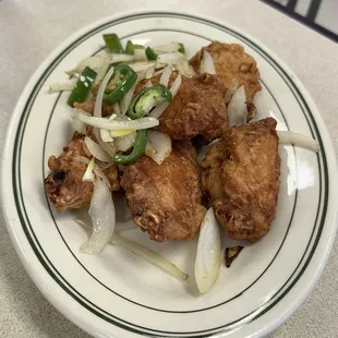 Spicy salty fried chicken wings