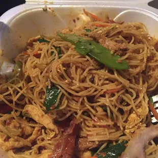 Singaporean noodles.. Disappointing