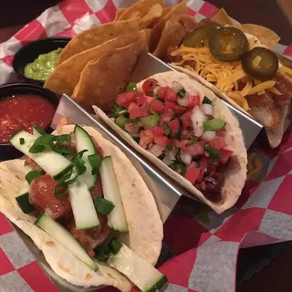 Tres Tacos