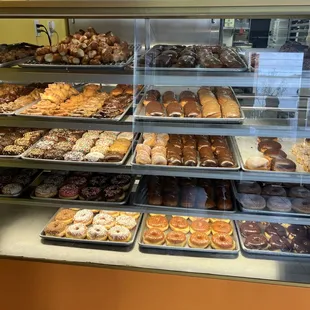 food, dough desserts, donuts