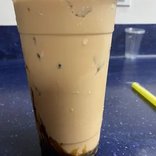 Loves this tiger milk tea, with less boba.