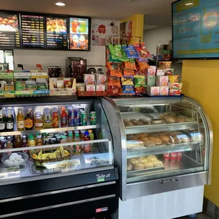 so many tasty things to eat and drink here!