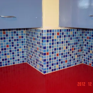 Custom made glass back splash from AZ Tile in El Encanto remodel.